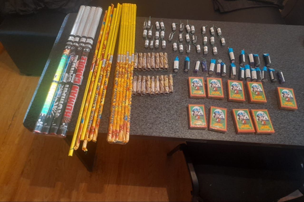 Pirotexniki vasitələr satan 3 nəfər məsuliyyətə cəlb edildi